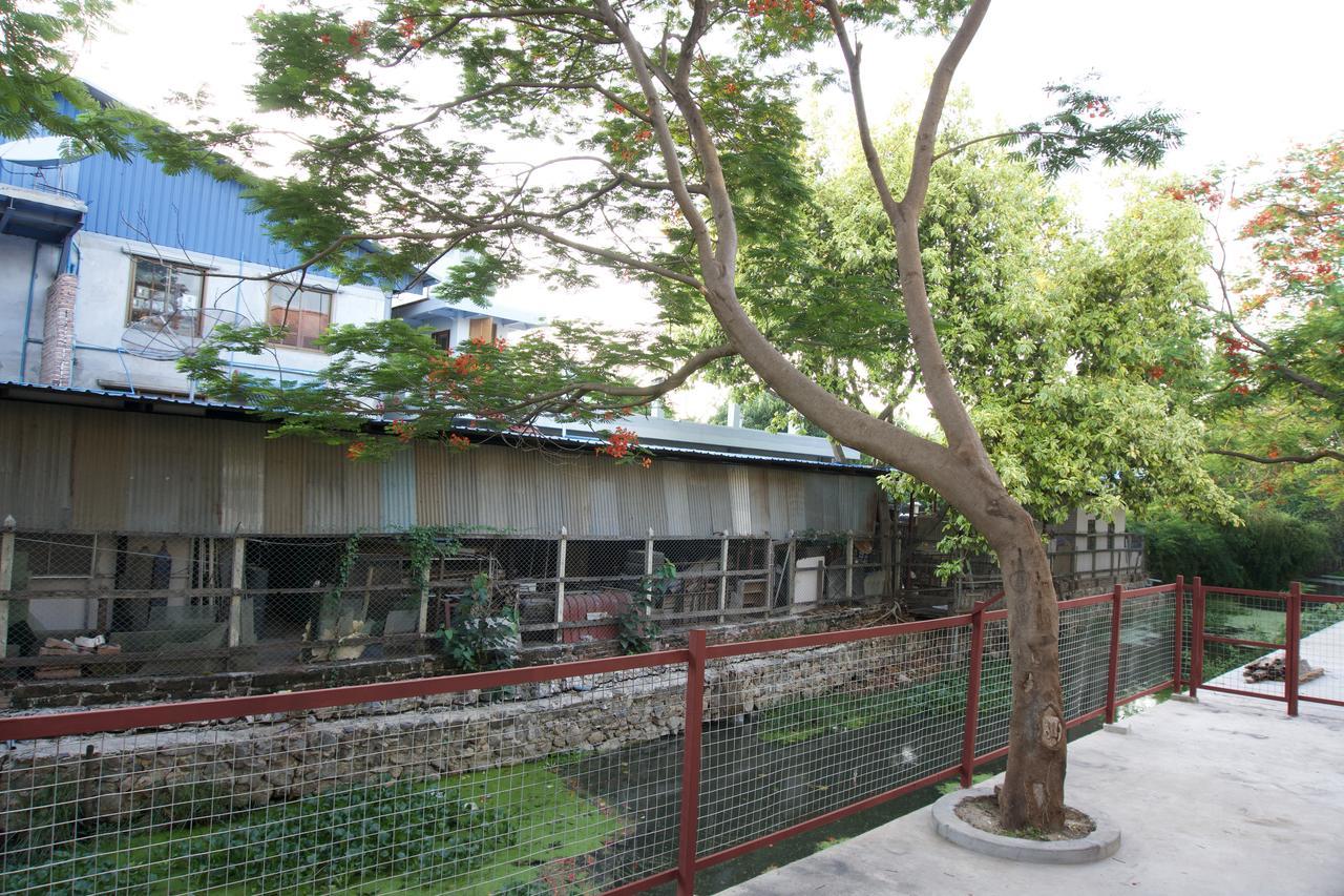 Celia Hostel Mandalay Esterno foto