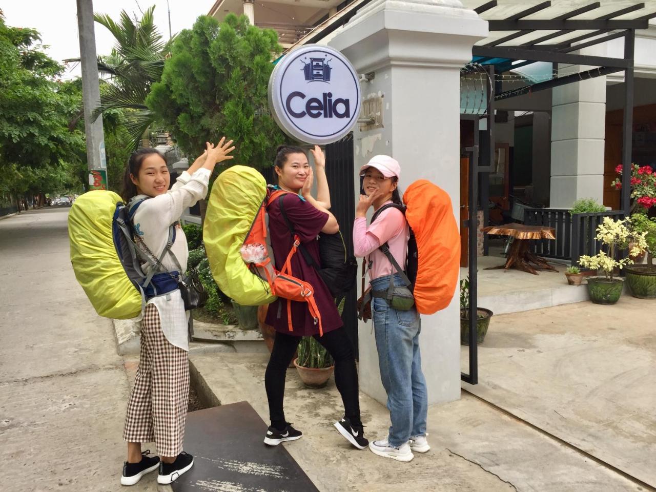 Celia Hostel Mandalay Esterno foto