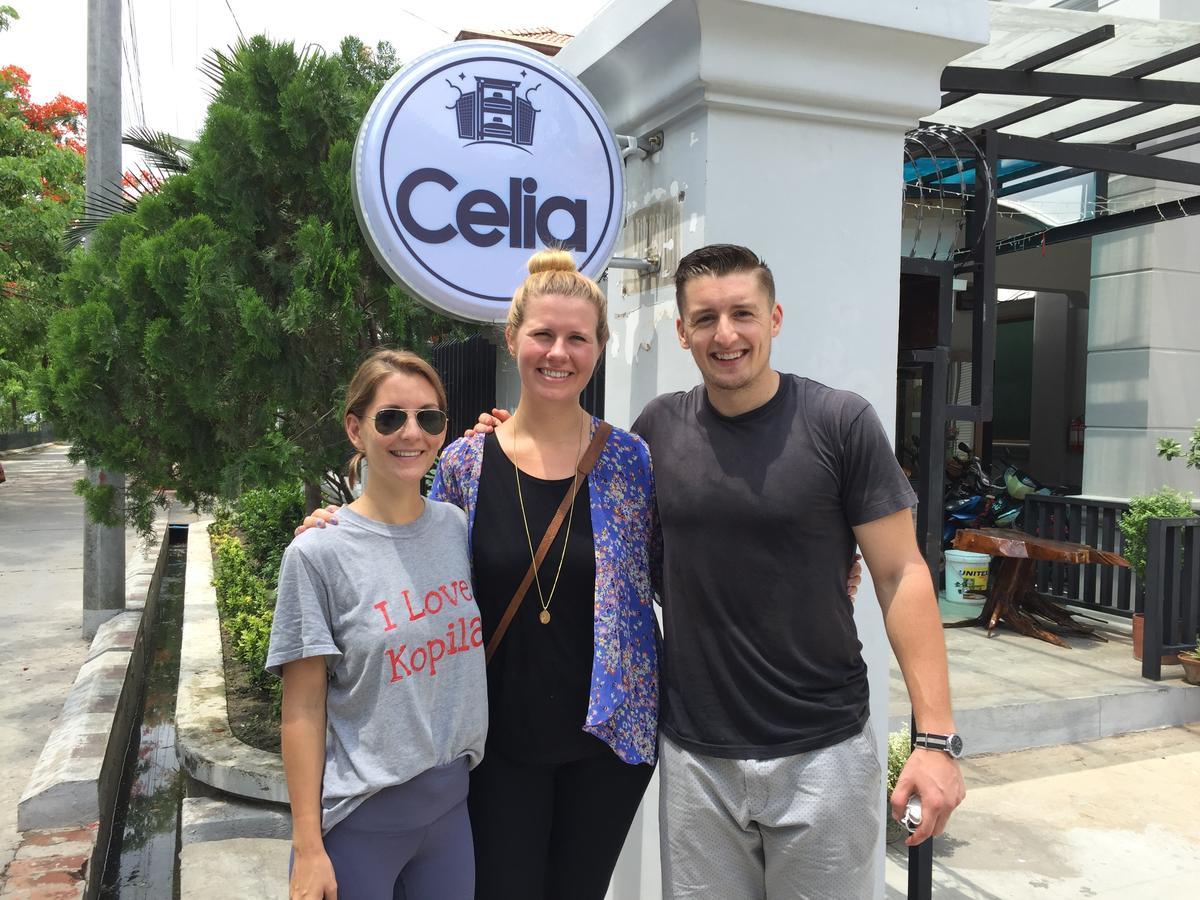 Celia Hostel Mandalay Esterno foto